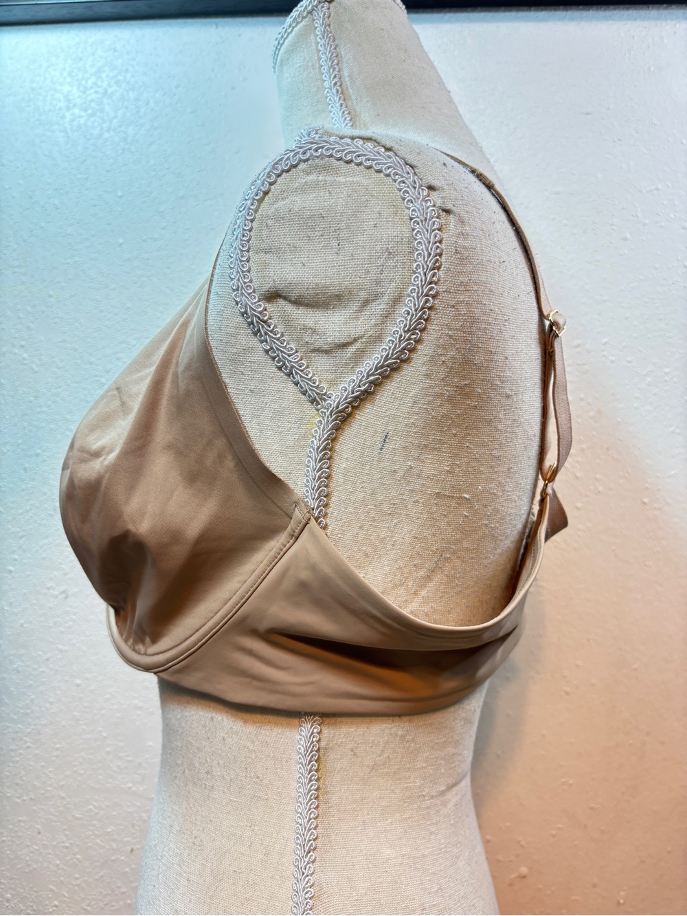 ThirdLove Nude/Tan Underwire Everyday Bra - Picture 3 of 7
